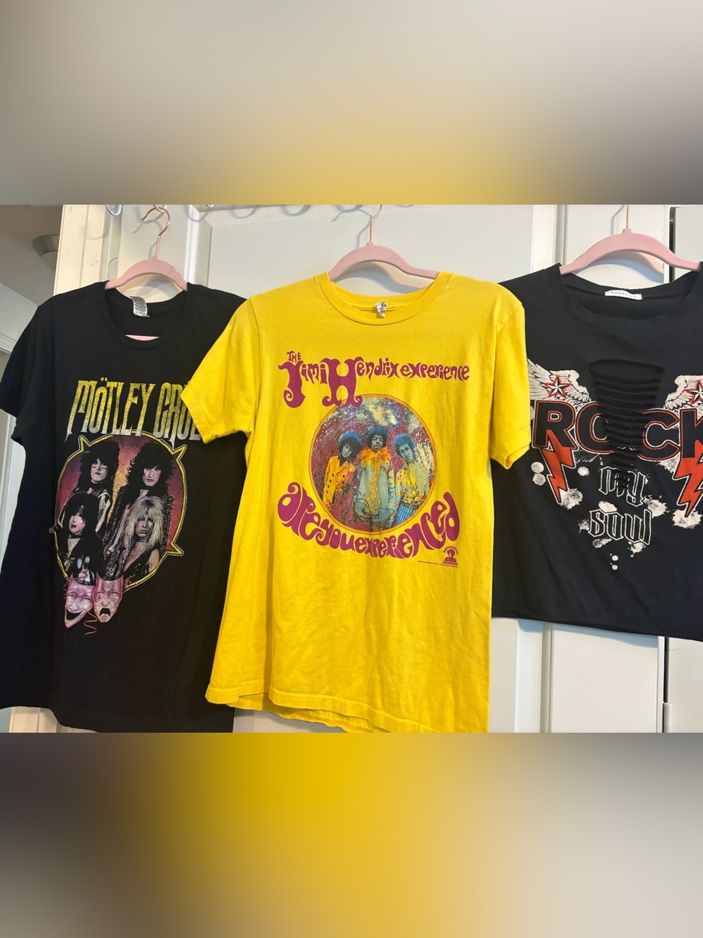 Rock Tee Lot- Jimi Hendrix Yellow Graphic Tee- Rock and Roll Tee- Motley Crue Te